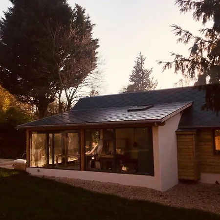Normand Avec Sa Grande Piscine Chauffee Toute L Annee Sur Parc Arbore Et Clos En Plein Coeur De La Campagne Adapte Aux Kids Et Dog Friendly Saint-Antonin-de-Sommaire
