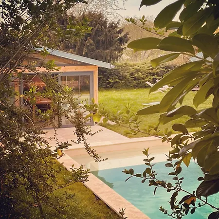 Normand Avec Sa Grande Piscine Chauffee Toute L Annee Sur Parc Arbore Et Clos En Plein Coeur De La Campagne Adapte Aux Kids Et Dog Friendly Saint-Antonin-de-Sommaire